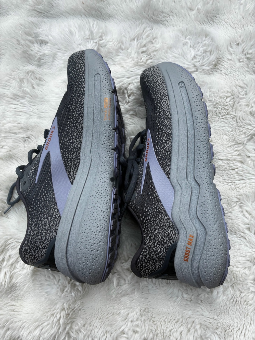 Brooks Women's Ghost Max 2 Running Sneakers - Picture 5 of 9